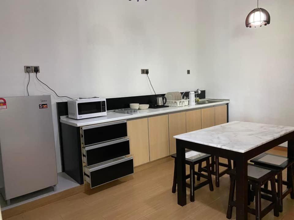 Suria Coliving Hostel & Apartment Tanah Rata Buitenkant foto